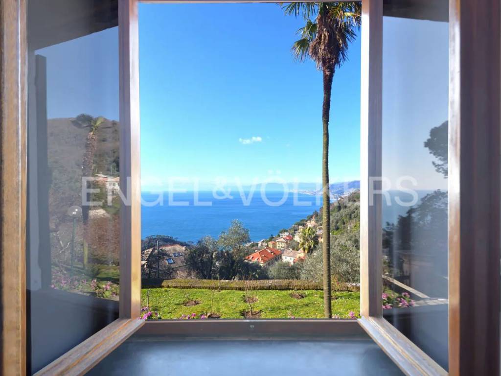 appartamento in vendita a Camogli in zona Ruta