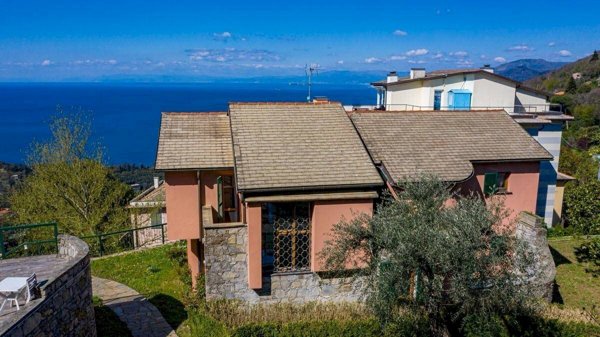 casa indipendente in vendita a Camogli in zona Ruta