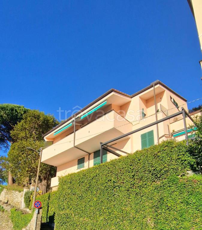 appartamento in vendita a Camogli in zona Ruta