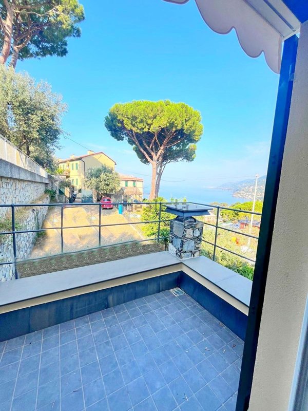 casa indipendente in vendita a Camogli