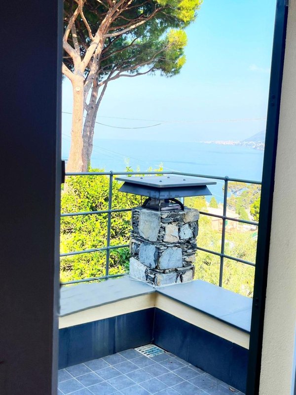 casa indipendente in vendita a Camogli