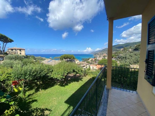 appartamento in vendita a Camogli in zona Ruta