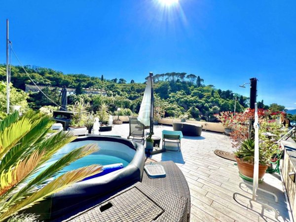 casa indipendente in vendita a Camogli