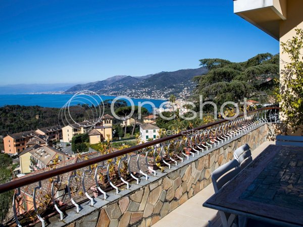 casa indipendente in vendita a Camogli