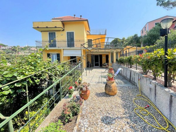 appartamento in vendita a Camogli