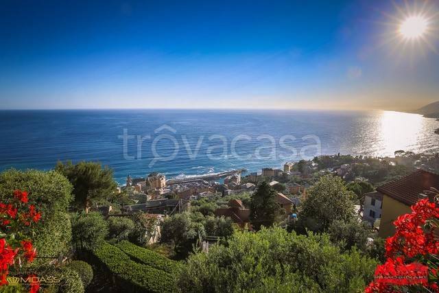 appartamento in vendita a Camogli