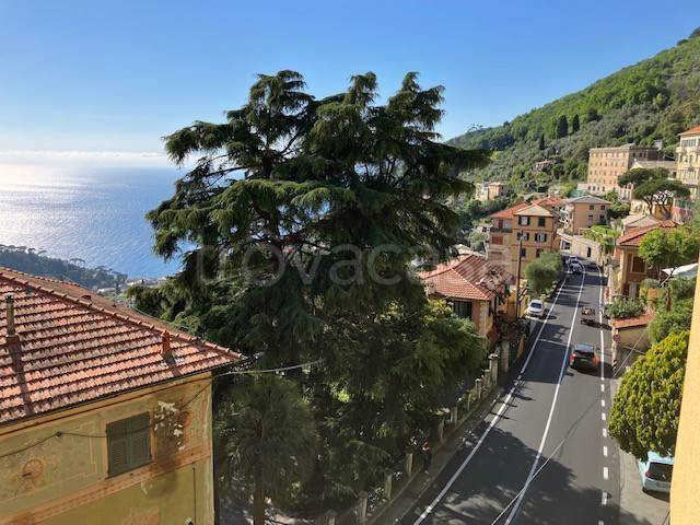 appartamento in vendita a Camogli in zona Ruta