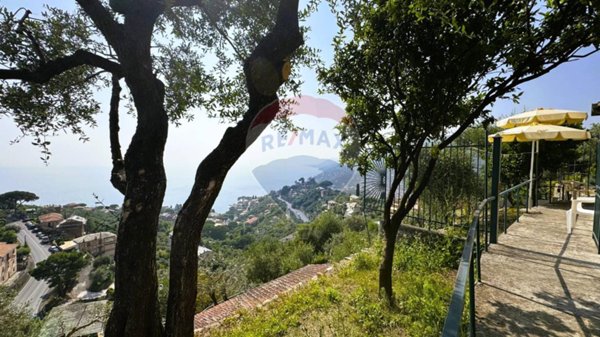 appartamento in vendita a Camogli in zona Ruta