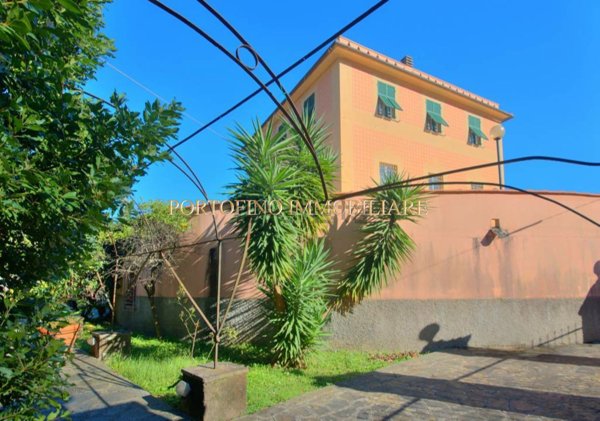 appartamento in vendita a Camogli in zona Ruta