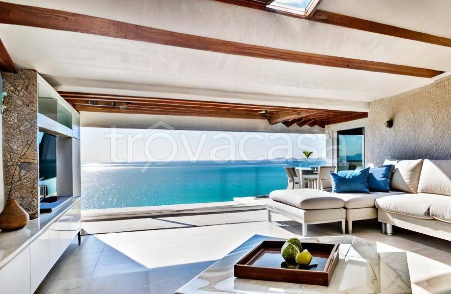 appartamento in vendita a Camogli