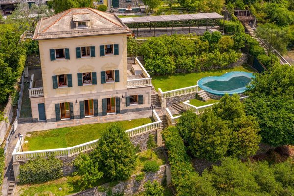 casa indipendente in vendita a Camogli