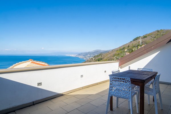 appartamento in vendita a Camogli in zona Ruta
