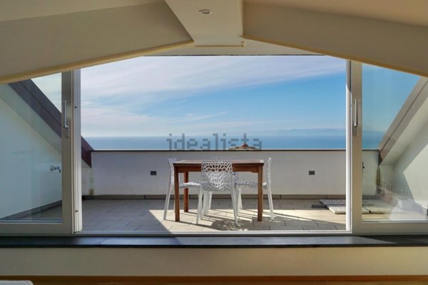 appartamento in vendita a Camogli in zona Ruta