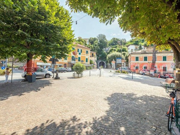 negozio in vendita a Camogli in zona Ruta