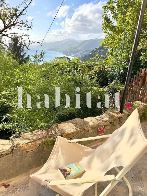 appartamento in vendita a Camogli in zona Ruta