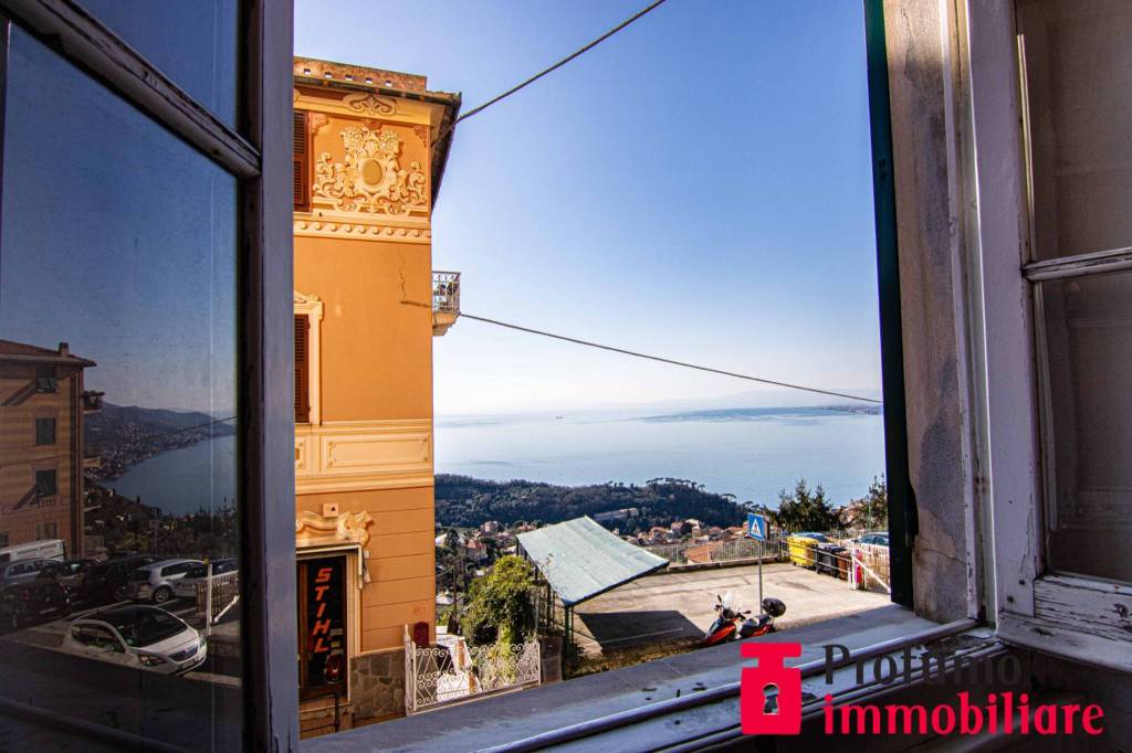 appartamento in vendita a Camogli in zona Ruta