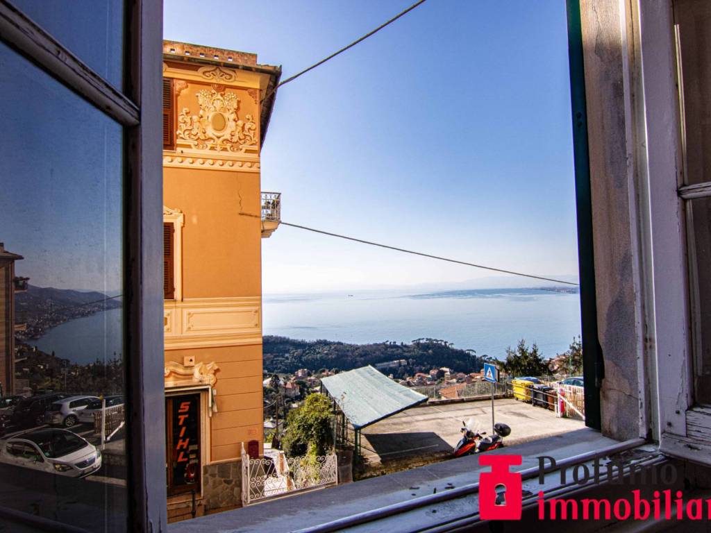 appartamento in vendita a Camogli in zona Ruta