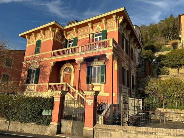 casa indipendente in vendita a Camogli