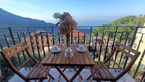 appartamento in vendita a Camogli in zona Ruta