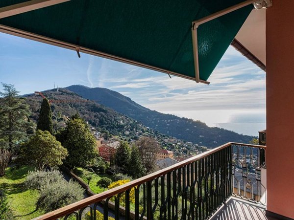 appartamento in vendita a Camogli in zona Ruta