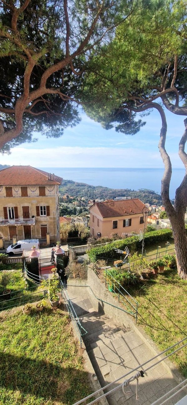 appartamento in vendita a Camogli in zona Ruta