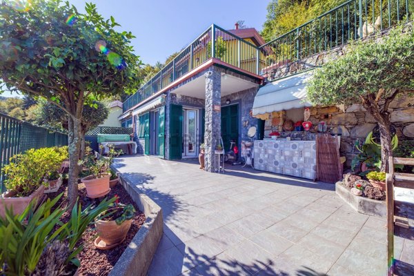 appartamento in vendita a Camogli in zona Ruta