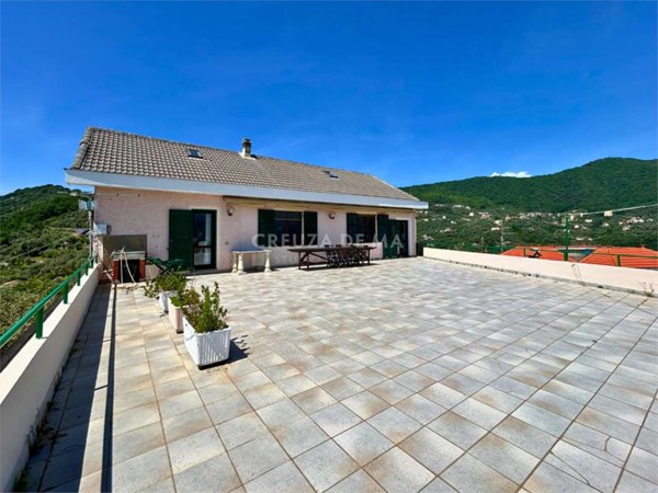 casa semindipendente in vendita ad Edolo in zona Vico