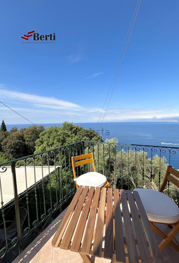 appartamento in vendita a Camogli in zona San Rocco