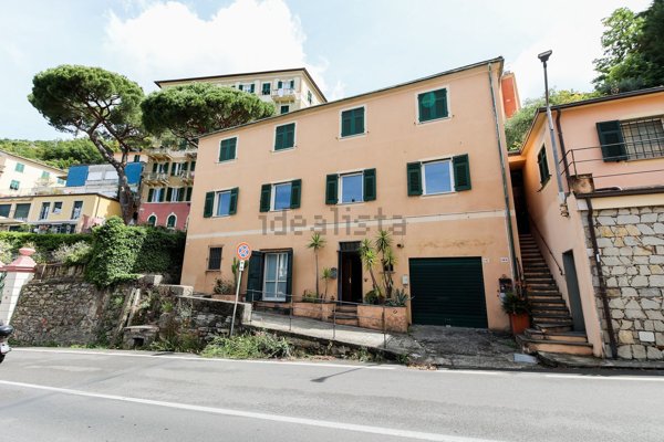 appartamento in vendita a Camogli in zona Ruta