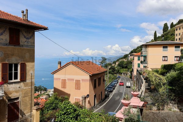 appartamento in vendita a Camogli in zona Ruta