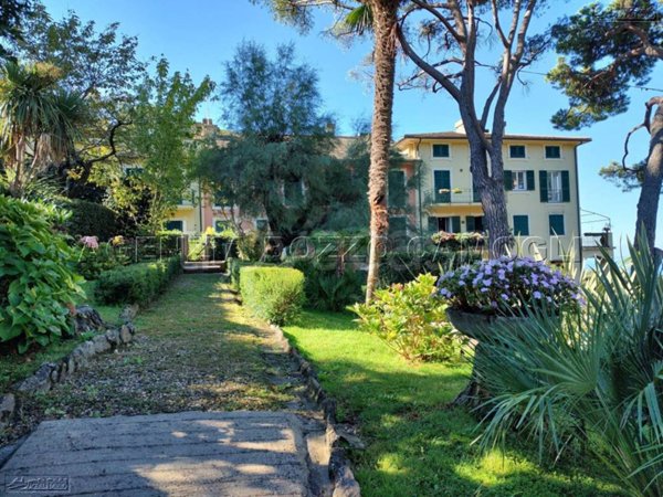appartamento in vendita a Camogli in zona Ruta