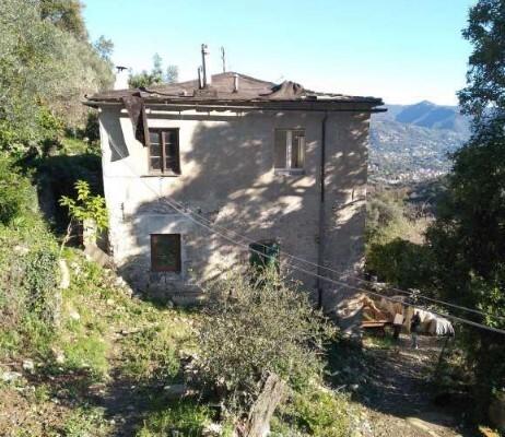 pentavano in vendita a Camogli