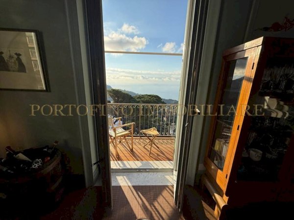 appartamento in vendita a Camogli in zona Ruta