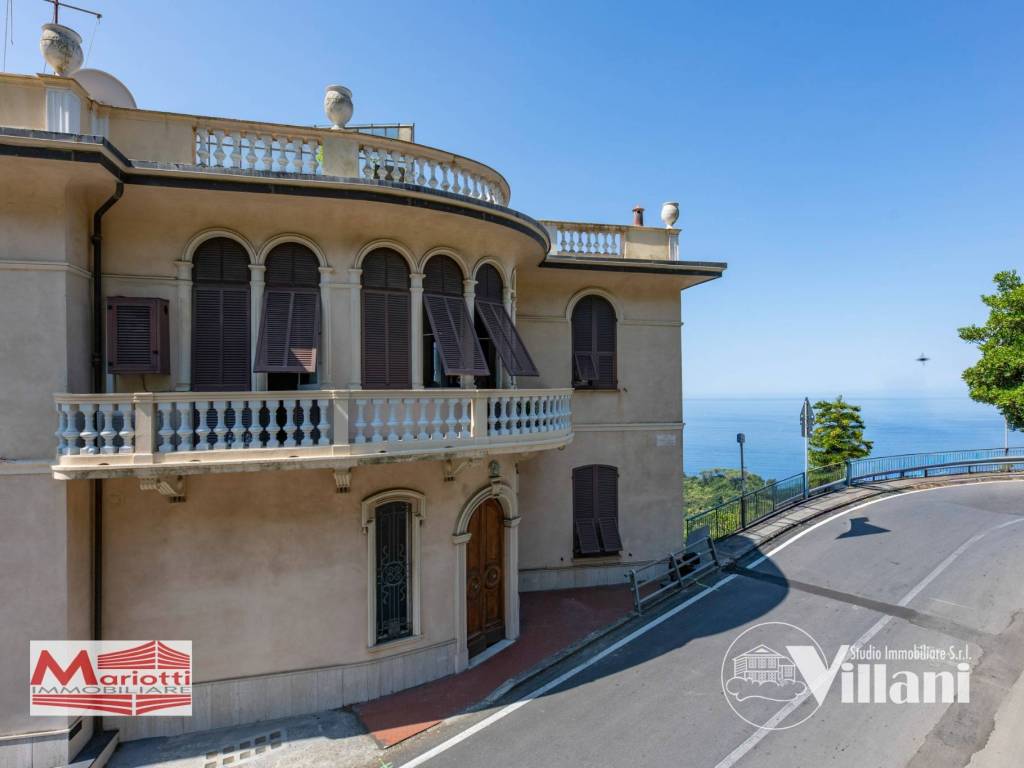 appartamento in vendita a Camogli in zona Ruta