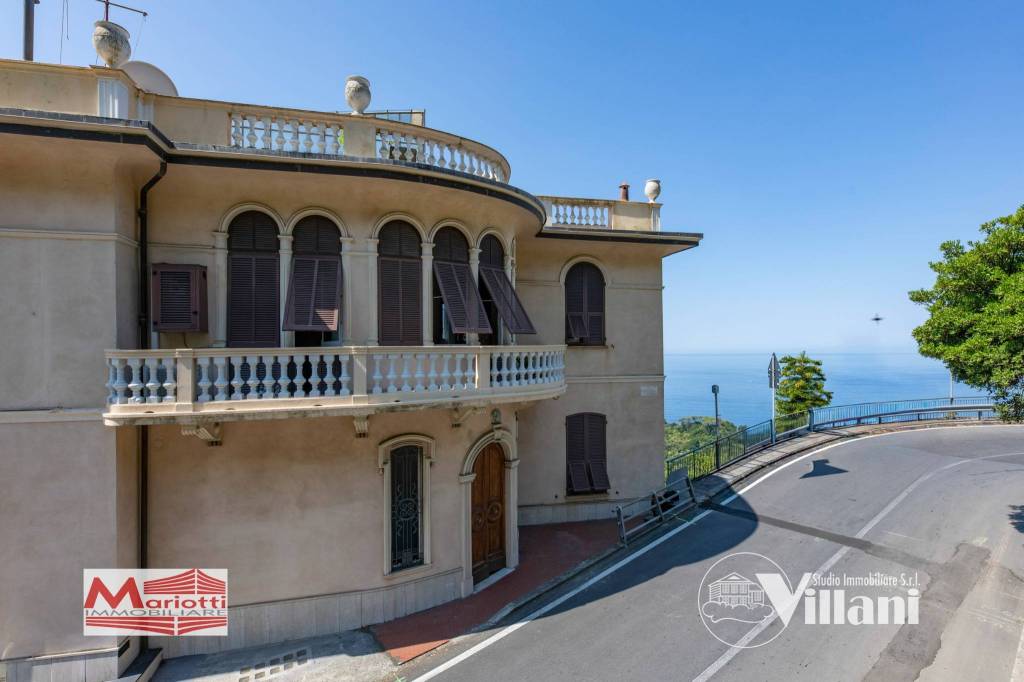 appartamento in vendita a Camogli in zona Ruta