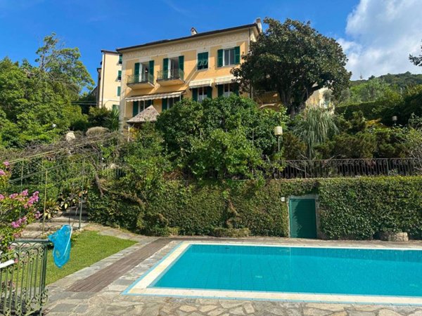 appartamento in vendita a Camogli in zona Ruta