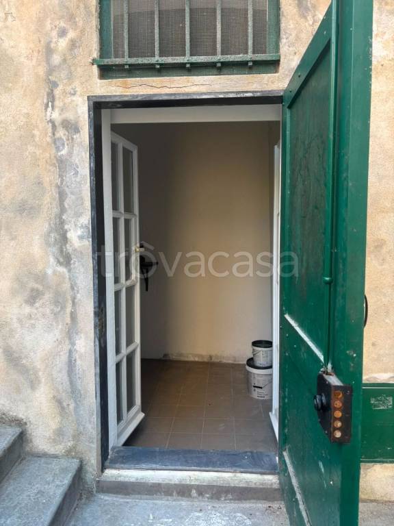 locale commerciale in vendita a Camogli