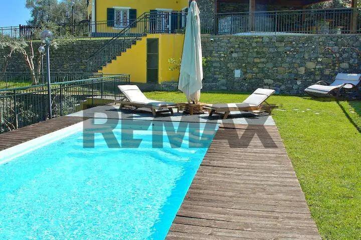 casa indipendente in vendita a Camogli in zona Ruta