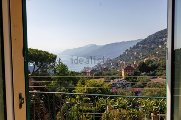 appartamento in vendita a Camogli in zona Ruta