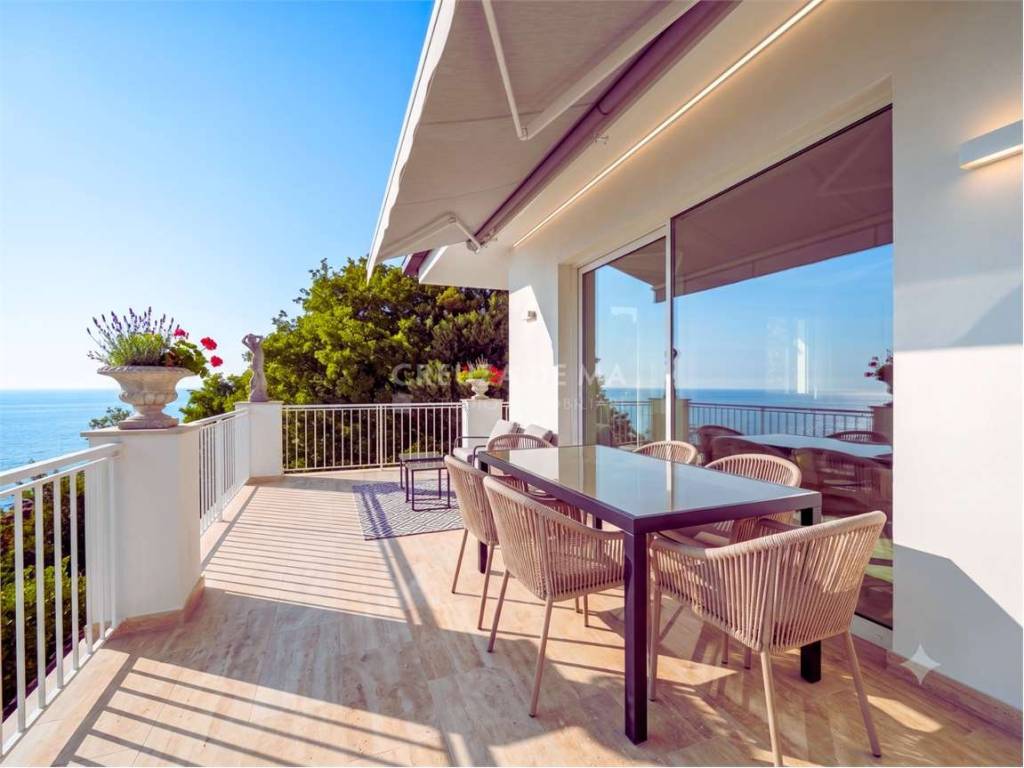 casa indipendente in vendita a Camogli in zona Ruta