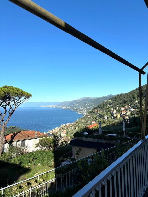 appartamento in vendita a Camogli in zona Ruta