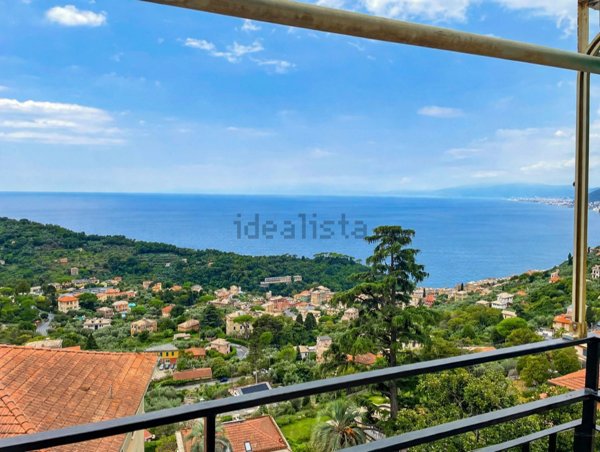 appartamento in vendita a Camogli in zona Ruta