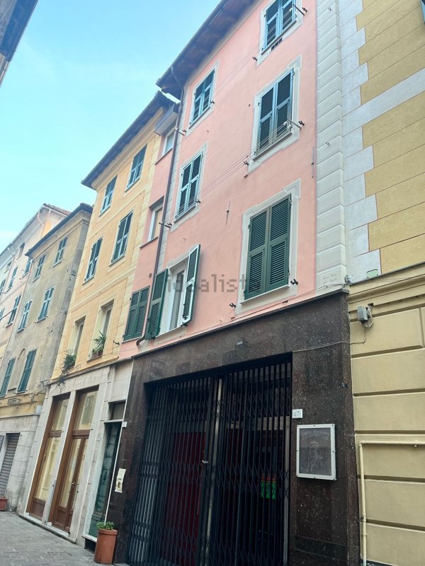 locale commerciale in vendita a Campo Ligure