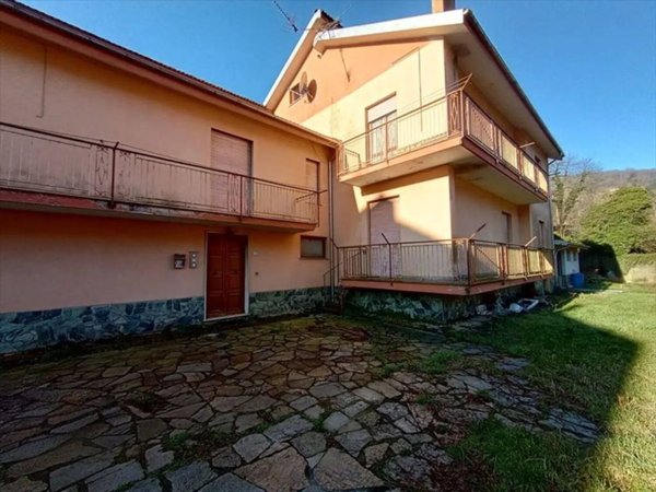 casa indipendente in vendita a Campo Ligure