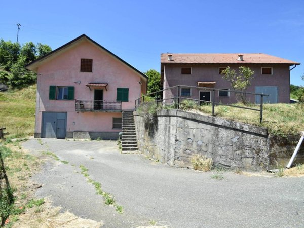 casa indipendente in vendita a Campo Ligure