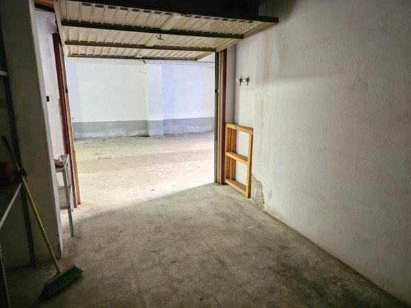 negozio in vendita a Campomorone