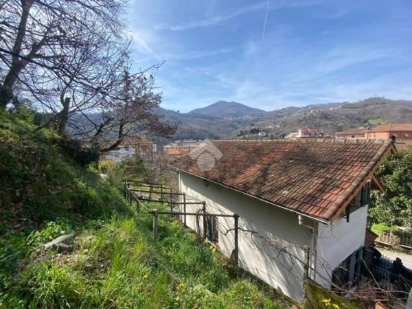 casa indipendente in vendita a Campomorone
