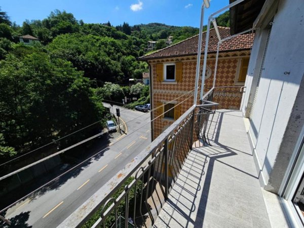 appartamento in vendita a Campomorone in zona Isoverde