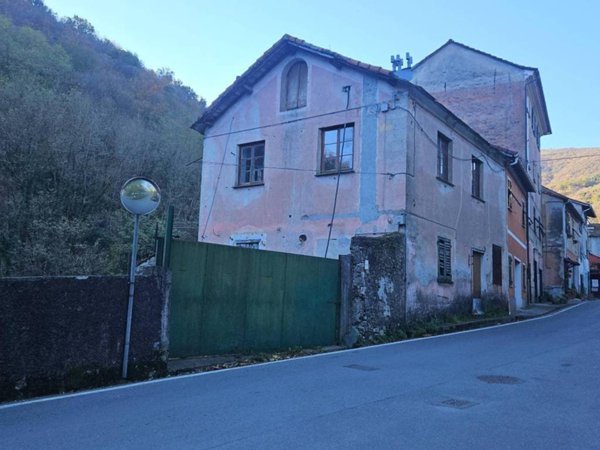 casa indipendente in vendita a Campomorone in zona Gazzolo