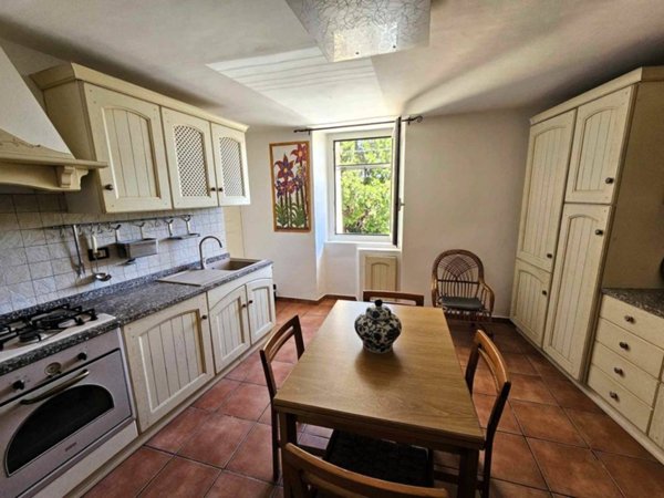 casa indipendente in vendita a Campomorone